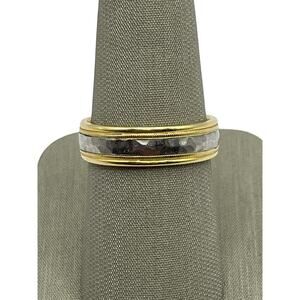 18K Yellow Gold & Platinum Two-tone hammered Style Ring (2055)
